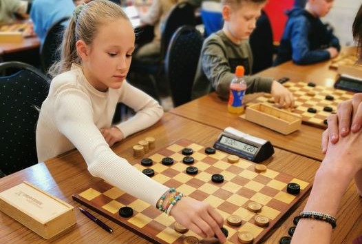 48 jeugddammers actief op de 3e Regio-Cup in Groningen